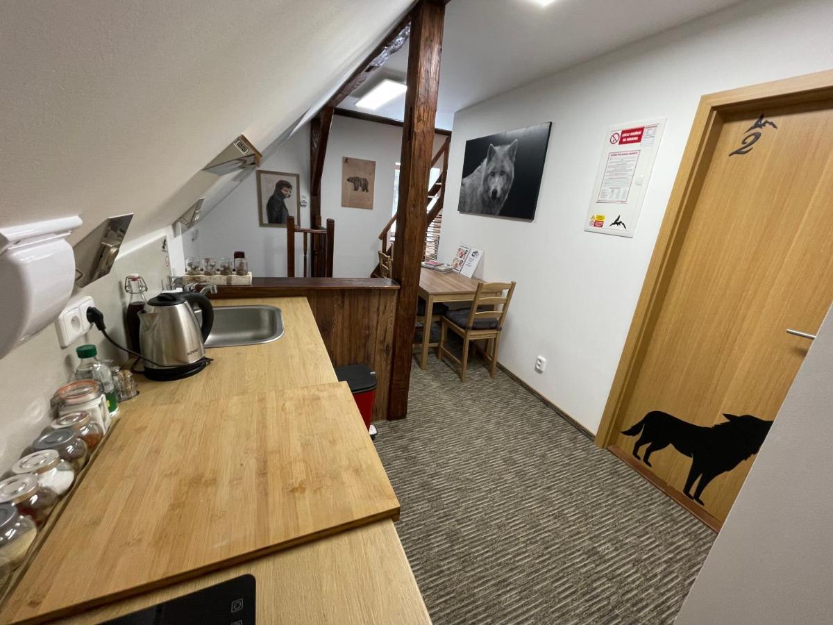 Wolf House Klinovec Hotel Loucna pod Klinovcem Luaran gambar