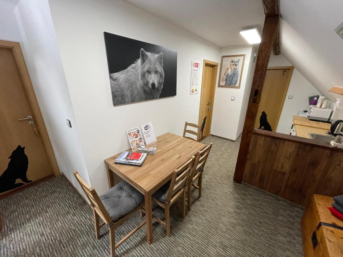 Wolf House Klinovec Hotel Loucna pod Klinovcem Luaran gambar