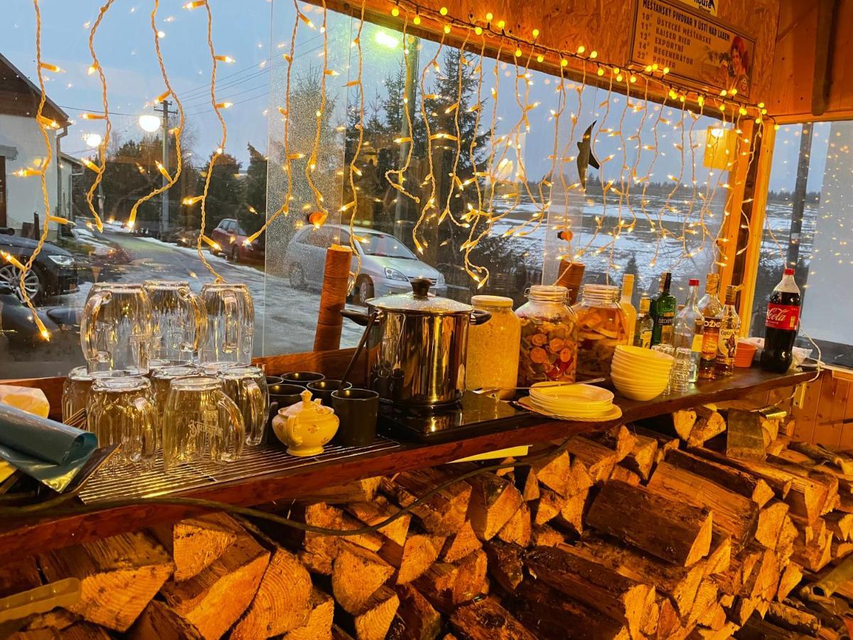 Wolf House Klinovec Hotel Loucna pod Klinovcem Luaran gambar