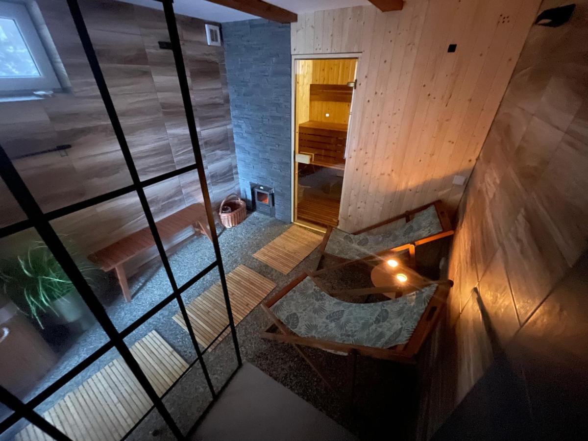 Wolf House Klinovec Hotel Loucna pod Klinovcem Luaran gambar